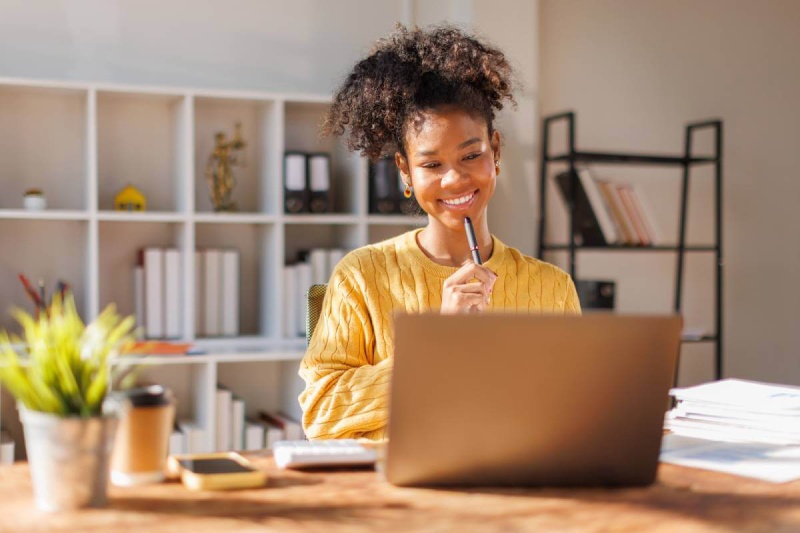 How to Use AI For Business Growth: 10 Prompts for  Small Business Owners